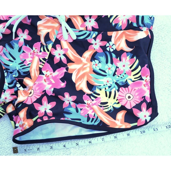 Wenly Zeng Women's Sport Two Piece Swimsuit - Picture 9 of 11